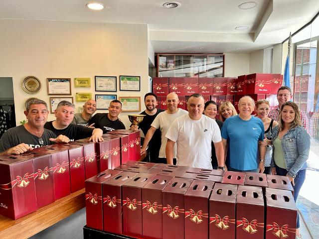 UTHGRA Mdp entrega cajas navideñas a más de 2500 familias hoteleras y gastronómicas