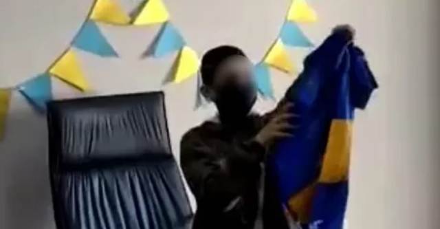 Juez decoró su oficina con colores de Boca para contarle a un nene que iba a ser adoptado