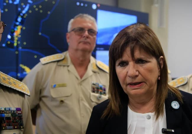 Bullrich presentó el sistema de Prefectura contra la pesca ilegal