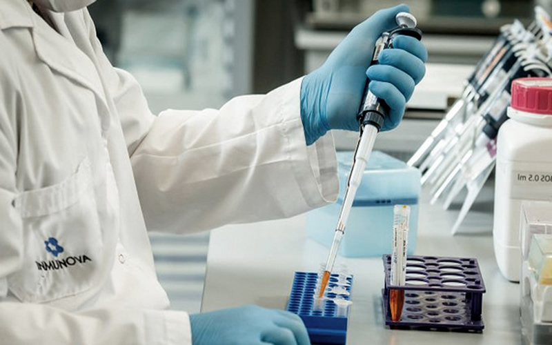 El suero equino, inmune contra el coronavirus, llega a hospitales