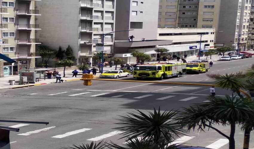 Se incendia un departamento sobre la Avenida Colón