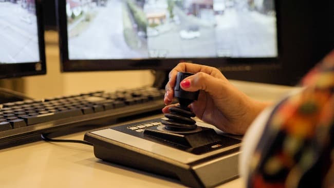 El Municipio realizó mejoras en cámaras de seguridad e incorporó privadas al monitoreo del COM