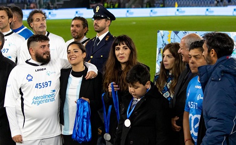 La publicación de los hijos de Diego Maradona dedicada al futbolista de Irán condenado a muerte
