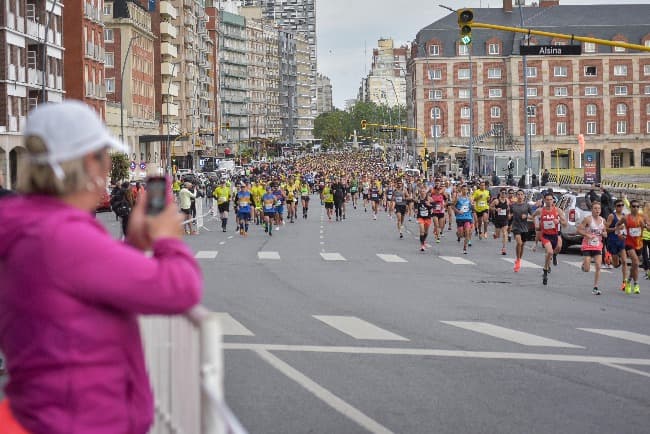 Más de 11 mil personas corrieron el Medio Maratón de Mar del Plata