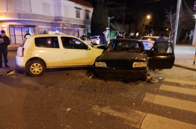 Otro borracho venía «pisteando como un campeón» pero está vez le metieron un «Gol»