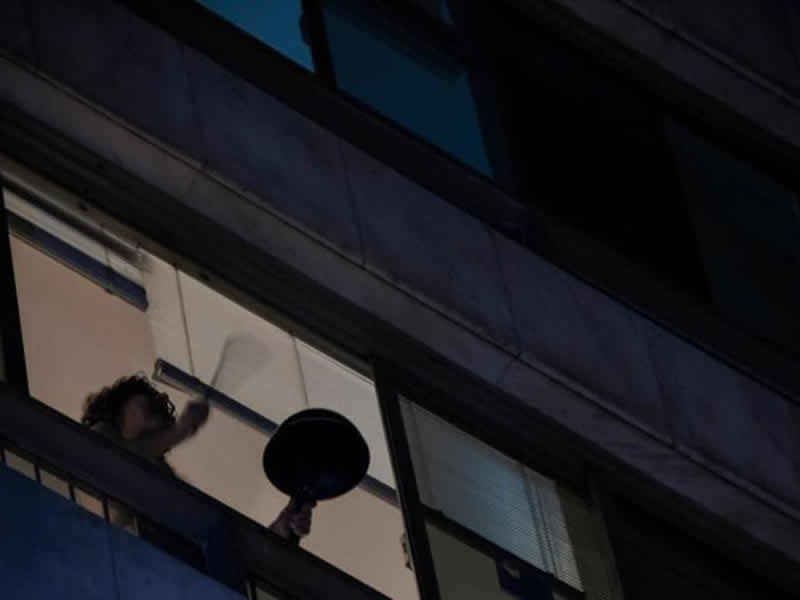 Cacerolazo: comenzó la protesta contra la excarcelación de presos