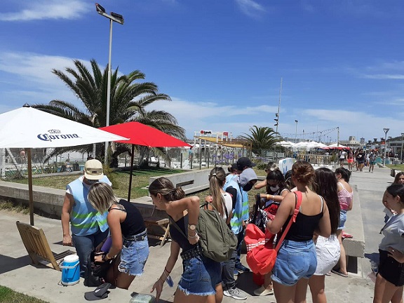 Secuestraron 450 litros de bebidas alcohólicas en los ingresos a Playa Grande