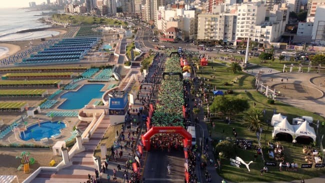 Leia  Cupos completos: más de 4.000 personas correrán los 10k Open Sports Verano 