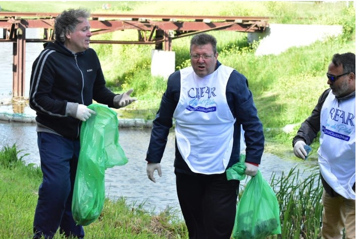 Crear realizó una jornada de limpieza en Parque Camet