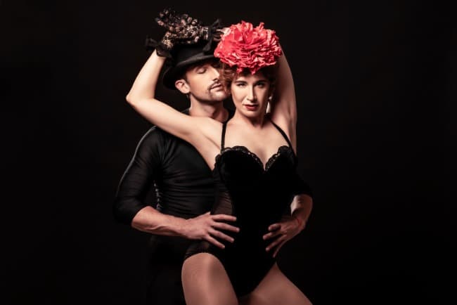 Con 10 bailarines marplatenses, la exitosa Gwen hará temporada en el Teatro Colón