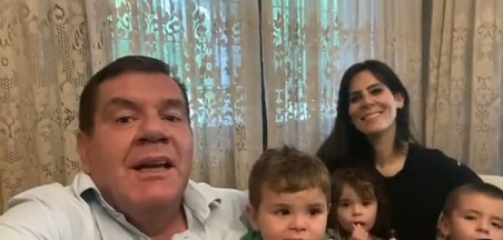 Montenegro pidió por un 2022 con «mucha salud y mucho laburo»