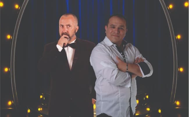 QUE PAR DE PAJAROS LOS DOS EN EL CICLO DE HUMOR DE AGOSTO EN EL ARGENTINO BAR
