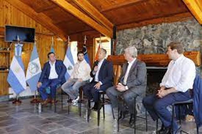 Reunión clave de los gobernadores patagónicos mientras escala el conflicto con Nación