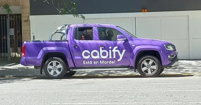 La sorpresiva promoción que lanzó Cabify enojó a los taxistas