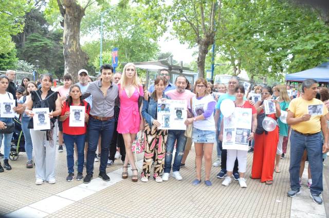 Viviana Saccone, Aldo Funes y elenco, se sumaron al reclamo por «Justicia x Fernando»