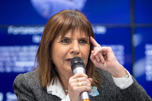 Bullrich presentó una denuncia penal contra Di Zeo: «A mí no me amenaza nadie»