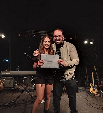 Artista marplatense recibió una distinción por su canción y lucha contra el bullying