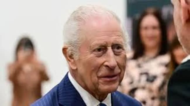 Carlos III suspendió su actividades por el tratamiento contra el cáncer