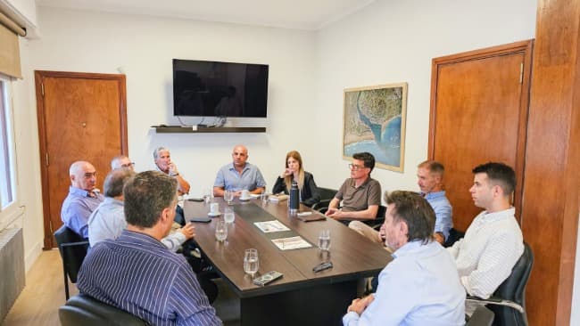 Leia Puerto Quequén: Carrillo recibió a representantes de la Cámara de Actividades Portuarias