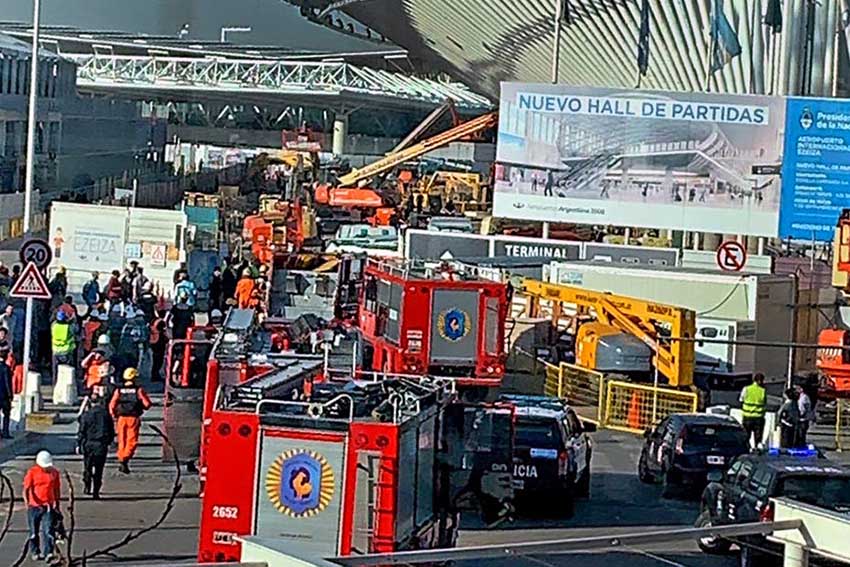 Derrumbe en el Aeropuerto de Ezeiza: un muerto y 13 heridos al menos