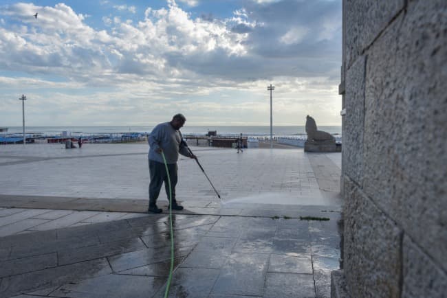 El Municipio retira más de 400 toneladas de residuos al mes en distintos barrios 