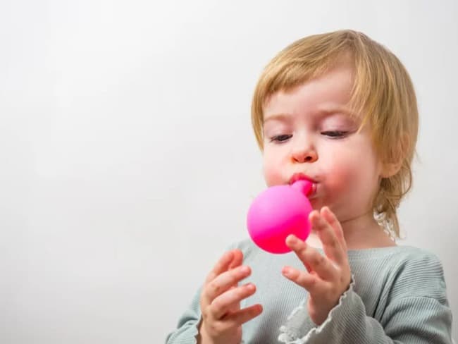 Leia Una niña de 7 años falleció asfixiada con un globo mientras jugaba en su casa en Tucumán