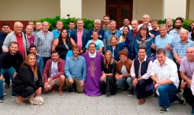 Invitados por el Obispo, 50 dirigentes políticos y sociales participaron de un retiro espiritual