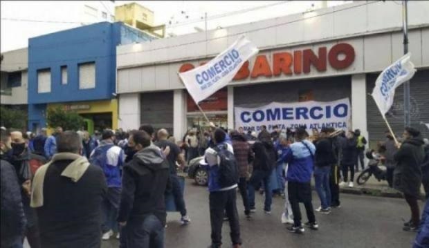 Se agrava el conflicto en Garbarino y el jueves habrá una marcha de protesta