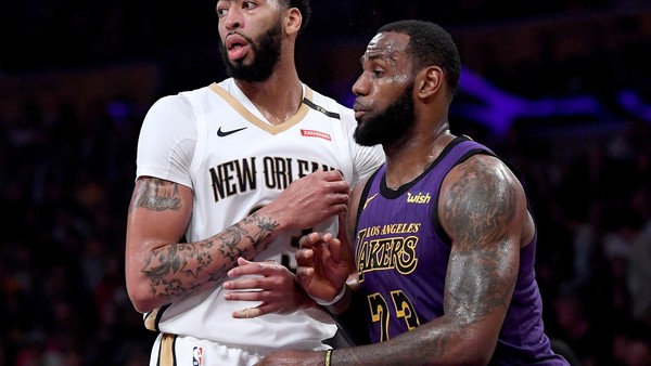  Anthony Davis sera compañero de LeBron James en los Lakers