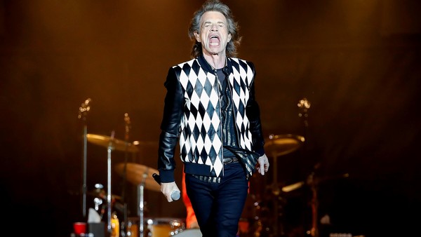  Asi canto y bailo Mick Jagger en su vuelta a los escenarios tras su cirugia de corazon
