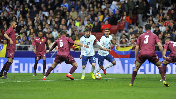  Argentina tiene ventaja con Venezuela pero no gano en los ultimos tres choques