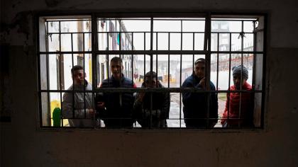  Iba a salir en libertad en diciembre, pero se escapo de la carcel