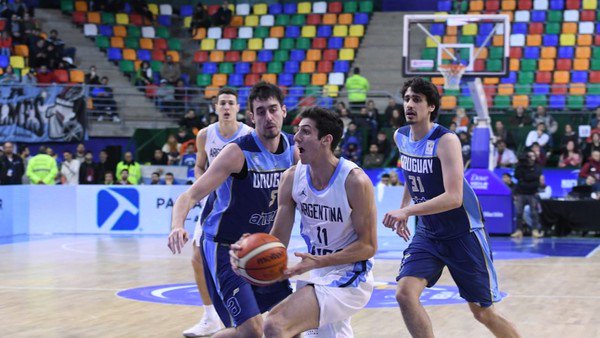  La Seleccion argentina tuvo una prueba positiva ante Uruguay