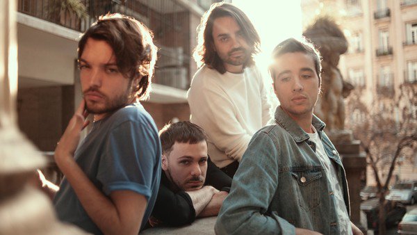  Lucas and the Woods: una historia entre el indie pop local y los brillos del Grammy Latino