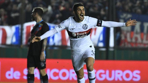  San Lorenzo festejo ante Arsenal y es el nuevo lider de la Superliga