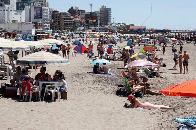 Augurios de una buena temporada: Algunos balnearios ya casi no tienen disponibilidad para enero