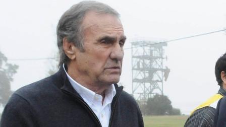 Internaron a Reutemann por un cuadro de deshidratación