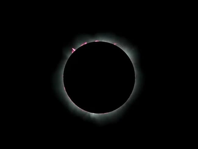 Un eclipse solar híbrido transformó el cielo de Australia