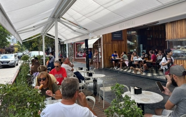 UTHGRA: «La gastronomía está a tope y los hoteles llenos, es un verano con mucho trabajo»