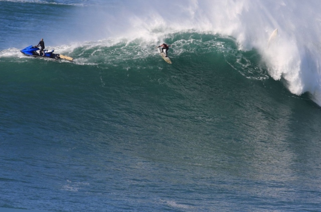 Surfista marplatense fue convocado para el mundial de olas grandes en España 