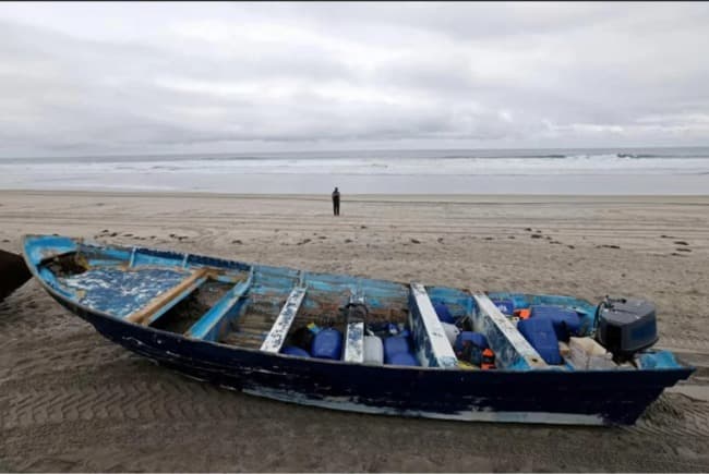Naufragio de presunta embarcación de contrabando cerca de San Diego