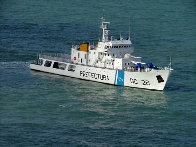 Ultimo Momento: Buscan a un marinero que cayó de un barco pesquero