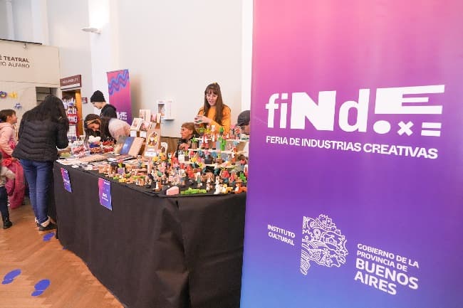 Feria de industrias creativas en “A Desaburrir el invierno” 