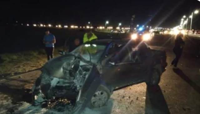 Violento Accidente: Un muerto tras chocar contra un poste en la ruta 11