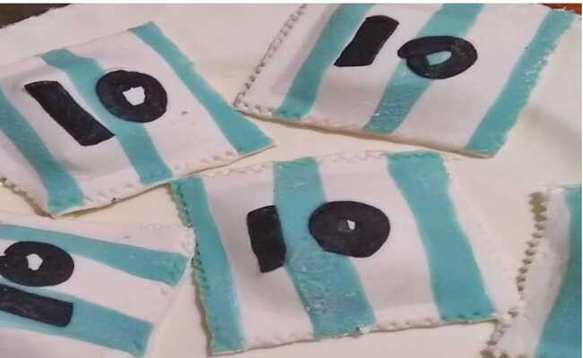 Una fábrica de pastas homenajeó a Maradona con una edición especial de raviolones