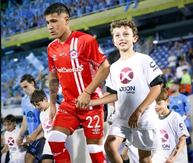 Boca acordó la llegada del primer refuerzo para Arruabarrena