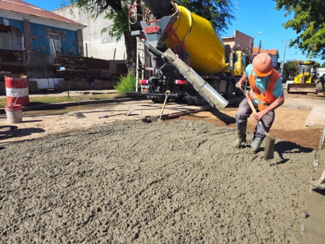 La Municipalidad avanza con más de 10 frentes de obras viales en la ciudad  