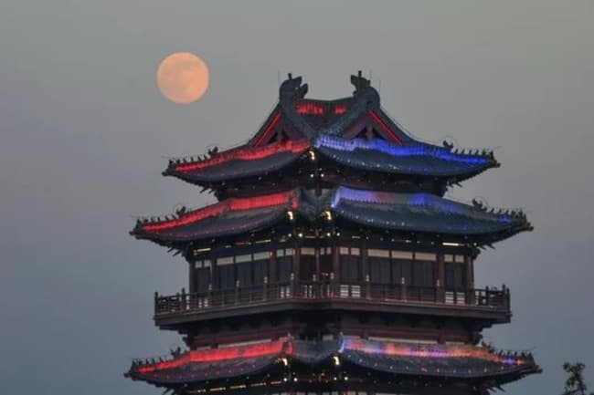 Las impresionantes fotos de la luna llena más grande de 2025 en China