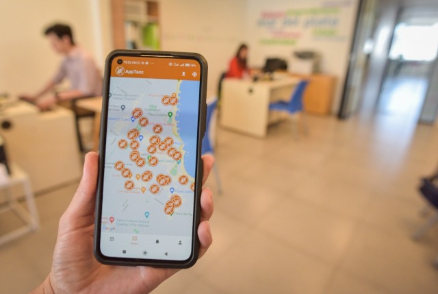 El Municipio participó de un encuentro con los desarrolladores marplatenses de la App TACC