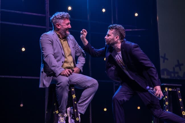 FÁBREGAS + SANJIAO adelantan su show de comedia antes de la temporada